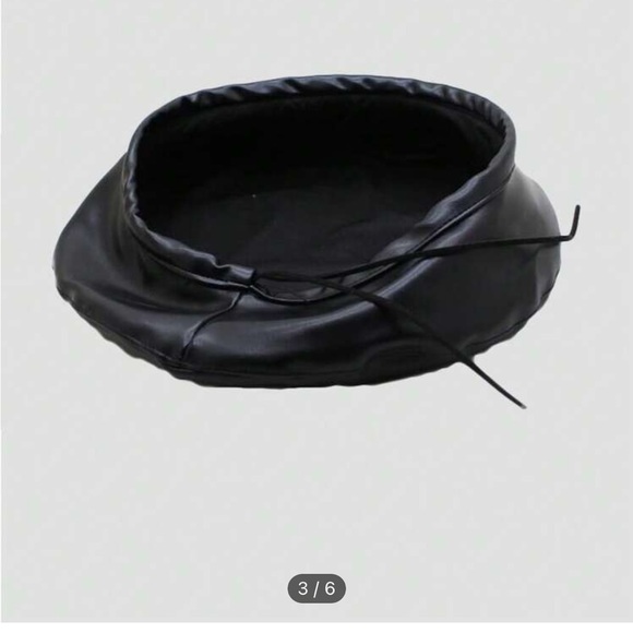 Women’s Pu Beret - Picture 5 of 6